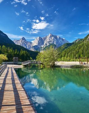 world-of-glamping-jezero-jasna-slovenia-photo-tomo-jesenicnik-ifeelslovenia.jpg