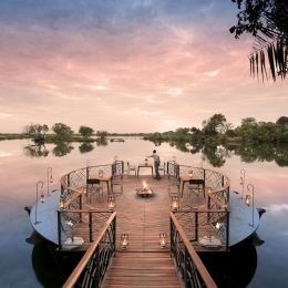 world-of-glamping-thorntree-river-lodge-sundowner-pano-2.jpg