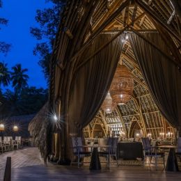 sundy-praia-luxury-restaurant-4.jpg