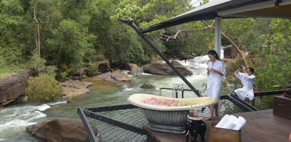 world-of-glamping-collection-shinta-mani-wild-hero4.jpg